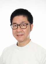 院長 服部誠治